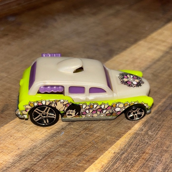 The Beatles hot wheels - Picture 1 of 3